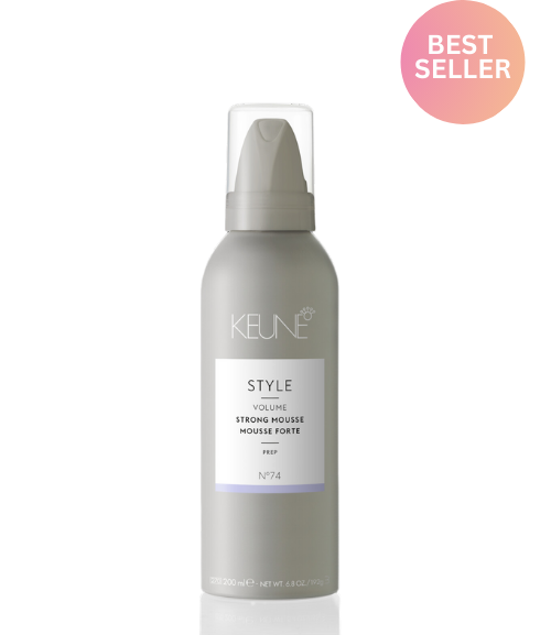 Holen Sie sich auf keune.ch das STYLE STRONG MOUSSE für herausragendes Haarstyling und mehr Volumen. Dieses Produkt verleiht starken Halt und einen ansprechenden Glanz.